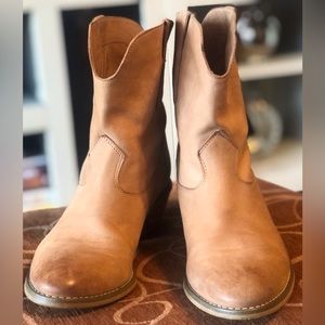 CROWN VINTAGE Leather Cowboy Boots